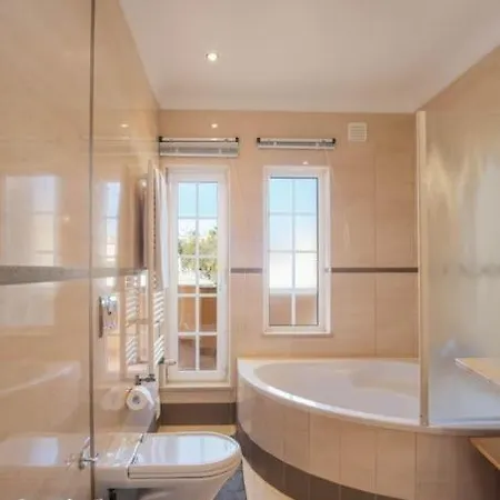 Villa Canto Do Sol, 4 Bedroom