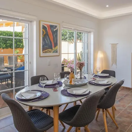 Villa Canto Do Sol, 4 Bedroom Lagos