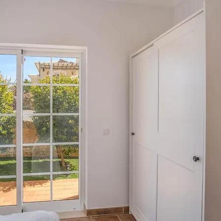 Canto Do Sol # 4 Bedroom Villa Lagos